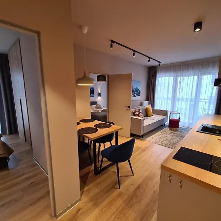 D2 Karpatia - 5d Apartment *